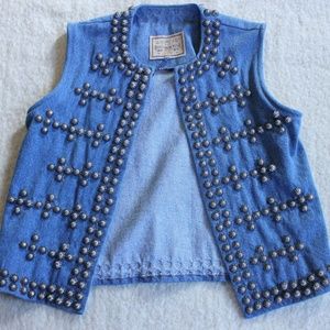 Double D Ranchwear Western Studded Vest